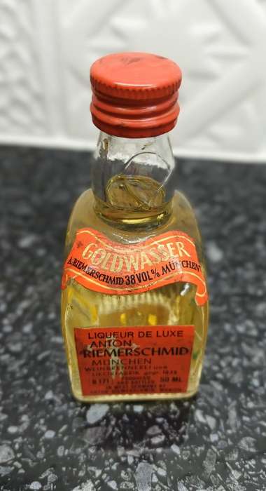 GOLDWASSER LIQUEUR MINI BOTTLE - Germany 38% - Sealed and in Perfect Condition