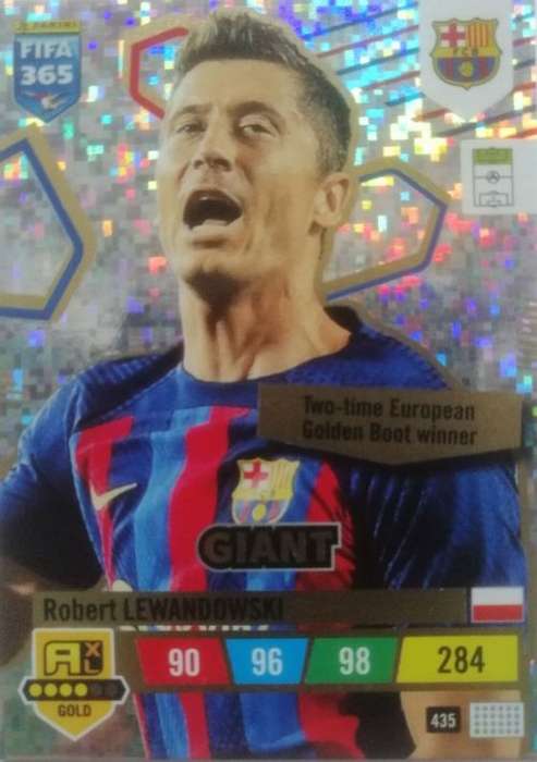 ROBERT LEWANDOWOSKI - PANINI `FIFA 365 COLLECTION` 2023 - SILVER `GIANT` FOIL TRADING CARD 435