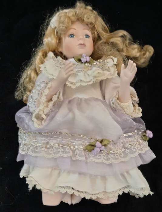 PORCELAIN ANTIQUE DOLL - 42cm TALL - EXCELLENT DETAIL - Good Condition