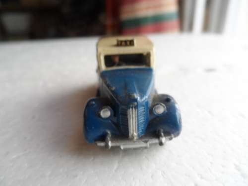 DINKY DUBLO 067 VINTAGE ORIGINAL AUSTIN FX3 TAXI, GREY WHEELS [M37]