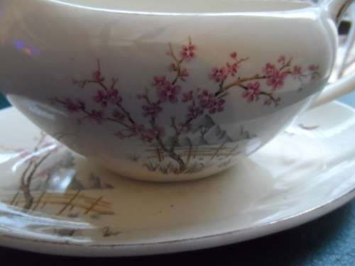 j g Meakin Gravy boat