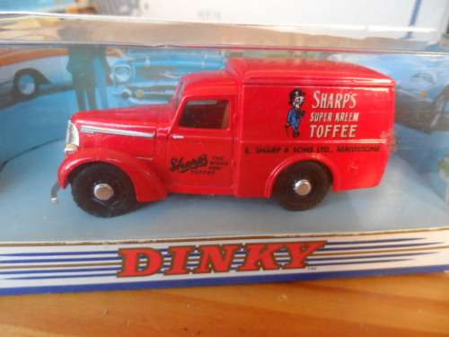 DINKY DY8 1948 COMMER 8 CWT VAN SHARPS