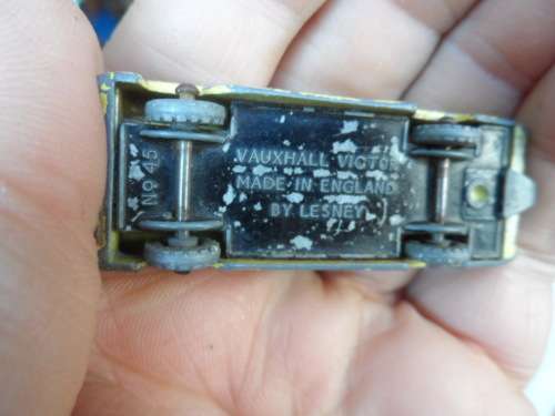 Matchbox Lesney no. 45 Yellow Vauxhall Victor Gray Wheels-