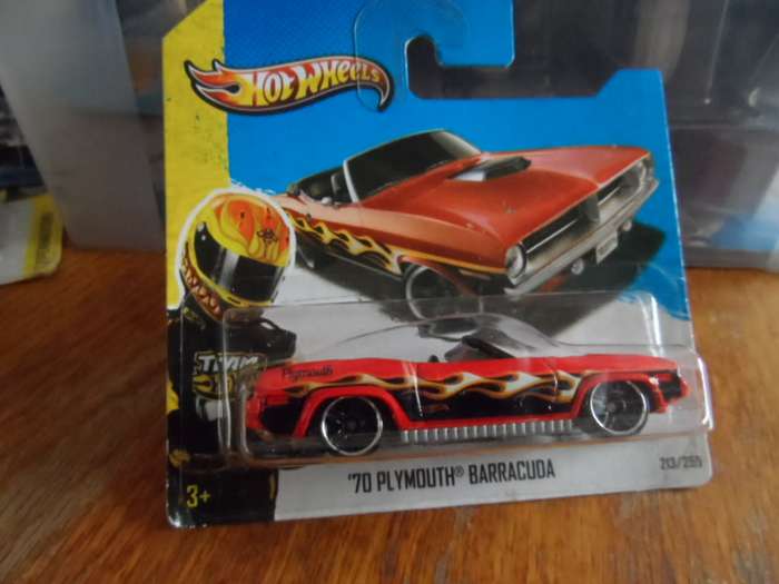 2013 Hot Wheels 70 Plymouth Barracuda HW Showroom #213-sealed short card-[m48]