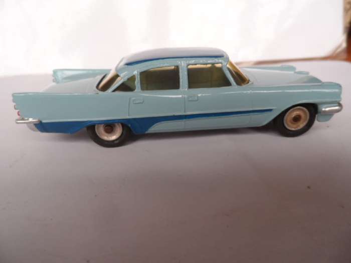 Dinky toys/Meccano DeSoto Fireflite Sedan No 192 , restored  [d24]