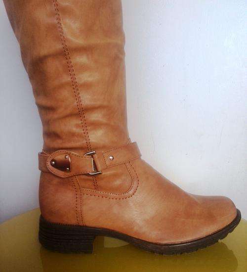 HIGH QUALITY BIKER STYLE WINTER BOOTS* SIZE 7*