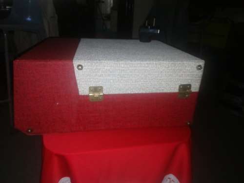 Gallo protable Radio and Record Player (Teppaz) in good working order (AC/DC conversion done)