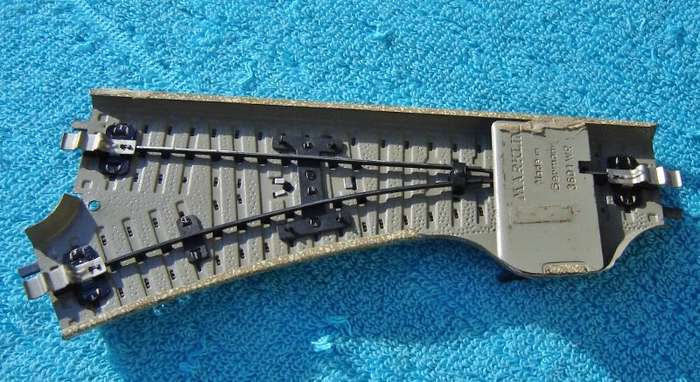 Marklin HO gauge M-Track Manual Right Hand Point No. 3601