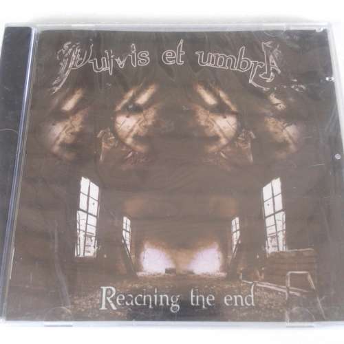 Pulvis Et Umbra - Reaching The End (2011)