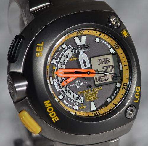 Citizen TITANIUM 200m Aqualand Eco drive divers watch/computer. LOOK!!