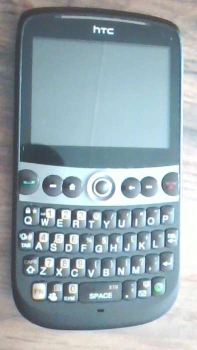 HTC Snap Immaculate condition with all accessories and box