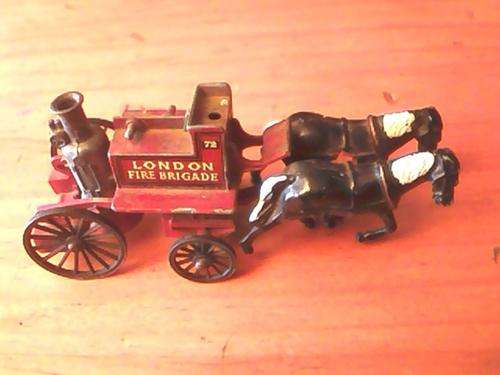 Vintage Lesney Horse drawn Fire Wagon Great Condition