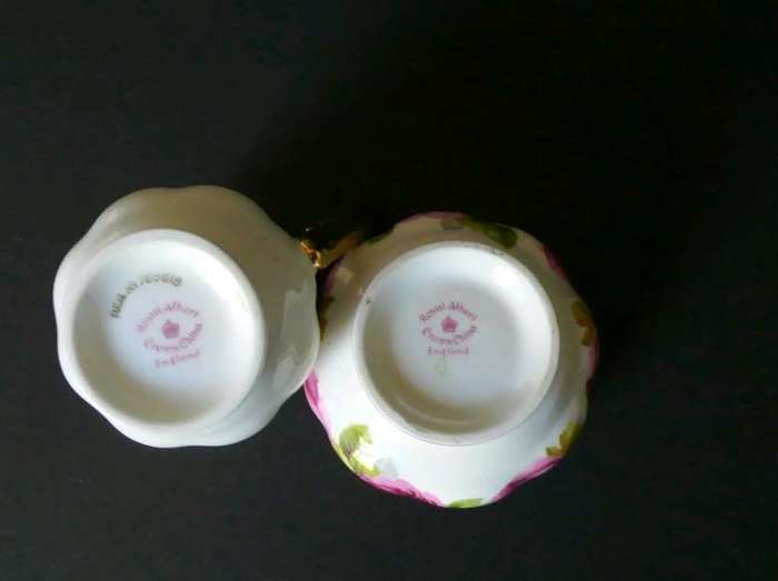 Stunning 1930's Royal Albert Old English Rose Thick Gold Glit Milk & Sugar Set - Pristine Condition