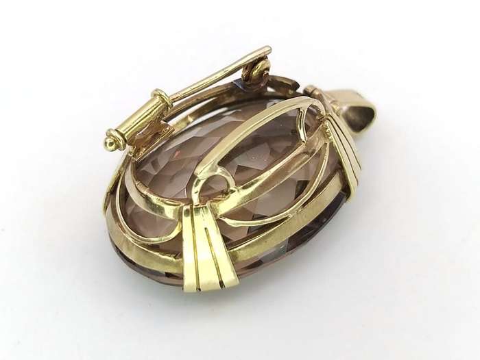 Impressive 9ct gold smoky topaz pendant