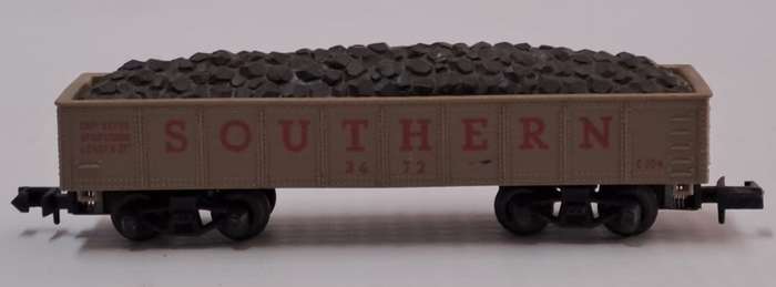 Model Trains N-Scale Arnold Rapido 1x coal wagon + load, with plastic wheels & couplers. Unboxed.