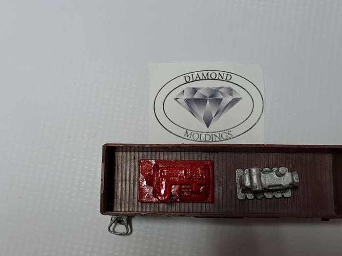 Model Trains HO 1 x Freight Load - Engines Loads x2 (medium) - 35mm x 20mm x 20mm (red) 23mm x 14mm