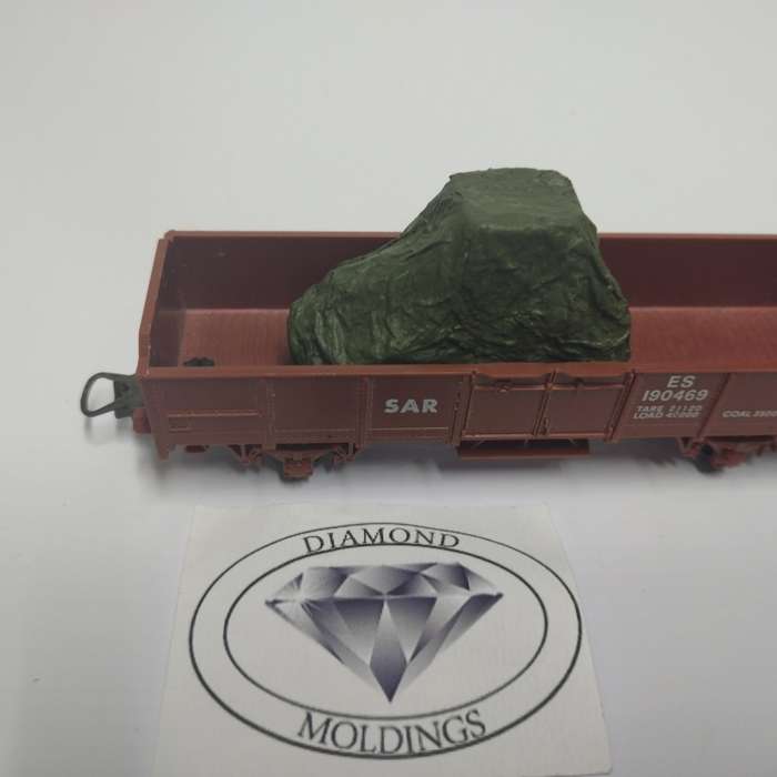 Model Trains HO 1 x Freight Load - Tractor 1 under Tarpaulin - 52mm x 27mm x 32mm