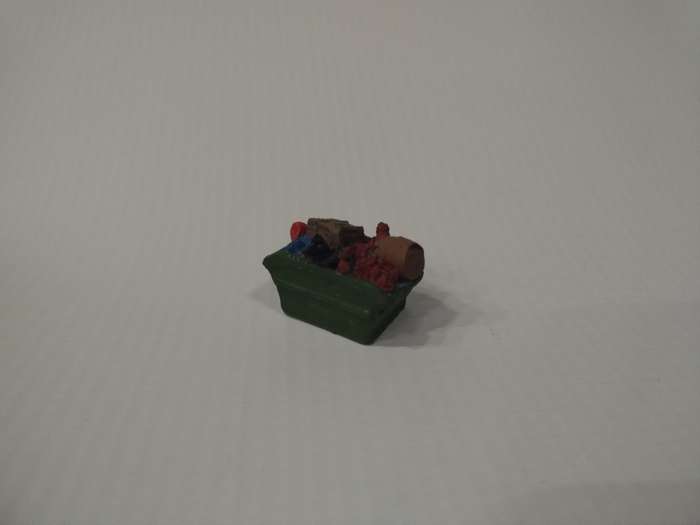 Model Trains N Scale - Scrap Bin/Skip Full - 27mm x 17mm x 15mm