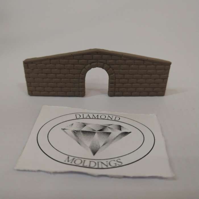 Model Trains N Scale - Retaining Wall Small - 70mm x 24mm x 4mm