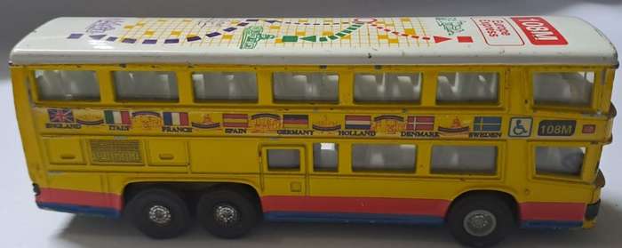 Cars - Tins Toy - Buss Europe Express with working doors