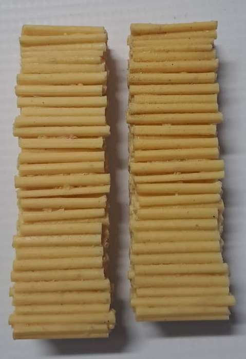 Model Trains HO 2 x Wood piles for Sawmill or flatbed (Unpainted)