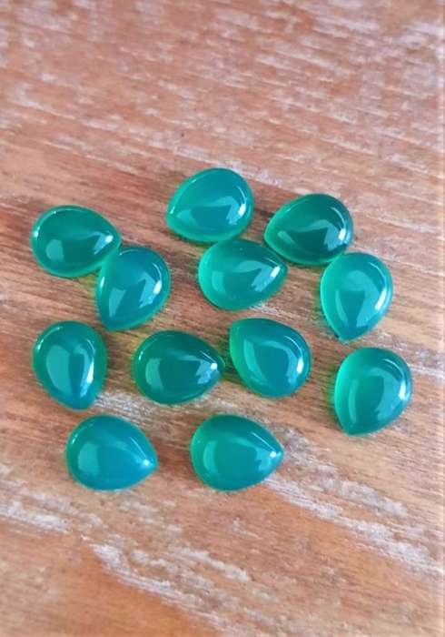 Green Onyx  10x12mm Pear Cabochon Brilliant gemstone
