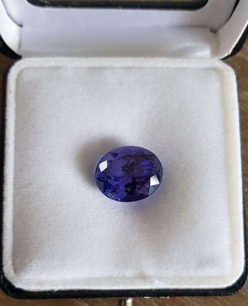 11.66Ct. Tanzanite Oval  Bluish Violet **Certified**Very Good Color! Natural