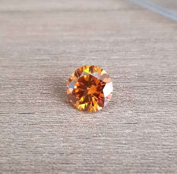 2Cts MOISSANITE ORANGE VVSI 8mm ROUND **GRA Certified **BRILLIANT CUT