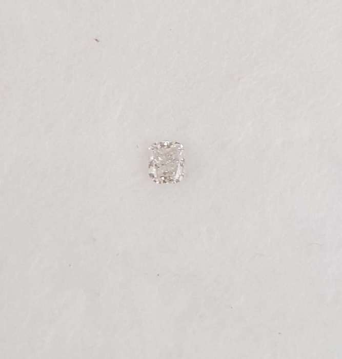 0.11cts Diamond Cushion Cut SI1 Faint Pink  CERTIFIED