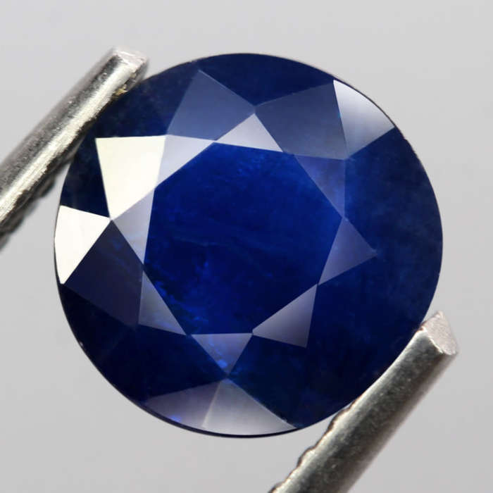 1.5Ct. Sapphire Blue Round Thailand Precious Gem Ravishing Normal Heated