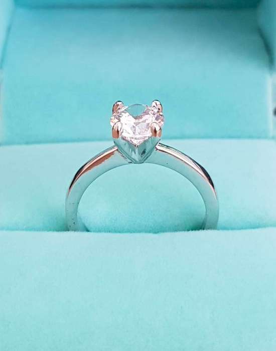 Fancy Four Claw Classic Style 1 Carat NSCD Diamond Engagement Ring