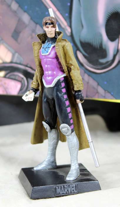 Classic Marvel - action figure and book - Gambit