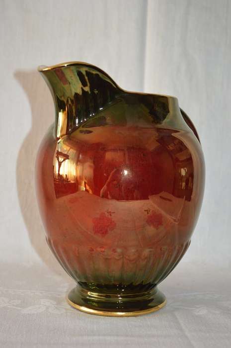 stunning Crown Devon Lusture Jug