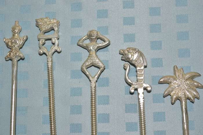 set of 8 apostle like spoons various silver plated unusual