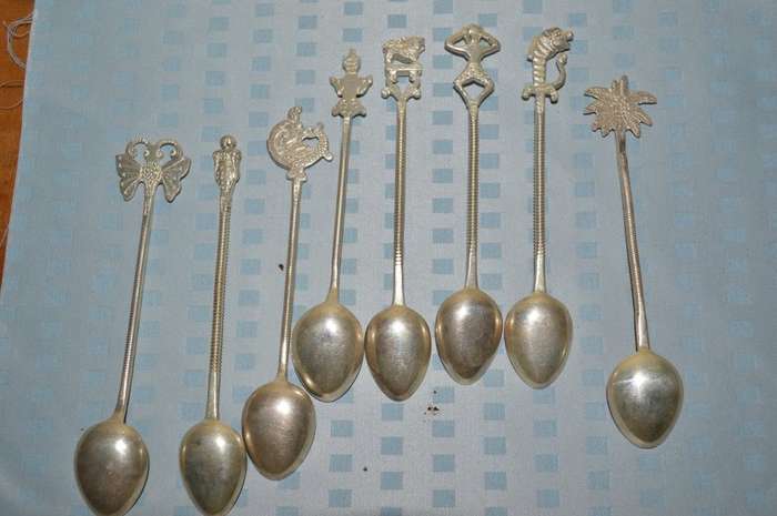 set of 8 apostle like spoons various silver plated unusual