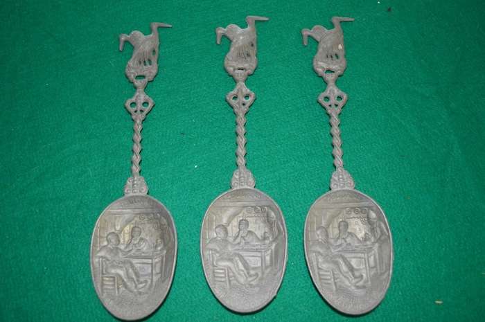 WWI Pewter Spoons Dutch Volendam battle of Texel ( Good luck souvinirs)