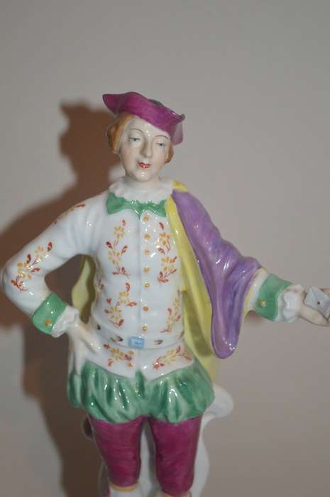 Spode Copelands Chelsea England Derby Richard Quinn No 19 Porcelain Figurine