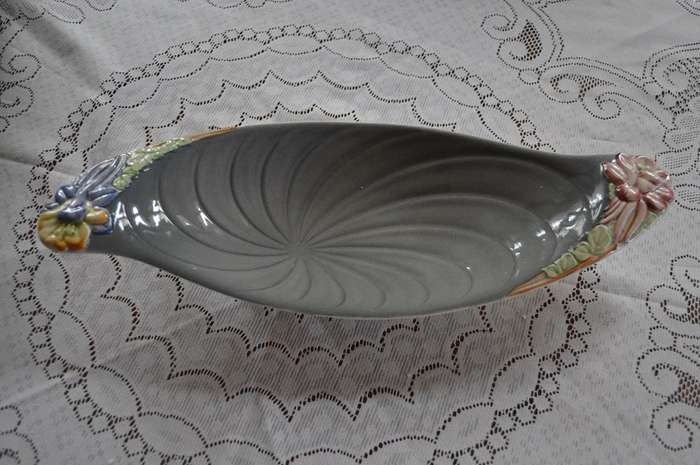 Bouquet staffordshire shorter and son beautiful dish