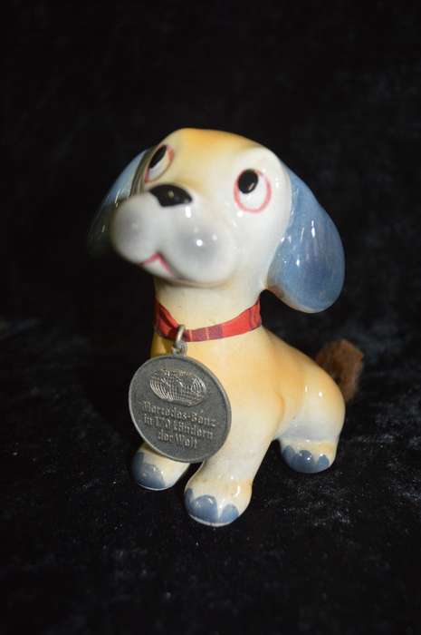mercedes benx promotional pup `mercedex benz in 170 countries in the worl`