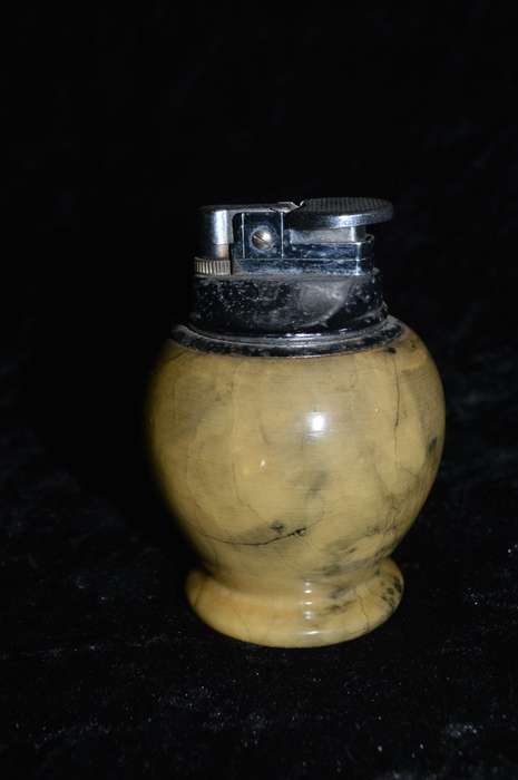 Marble? owl table lighter