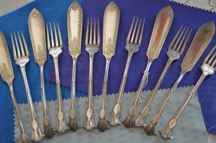 Mappin and Webb Princes plate beautiful detail and design fish knives and forks 12pce
