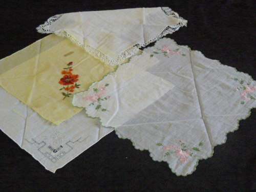VINTAGE VERY FINE COTTON HANKIES