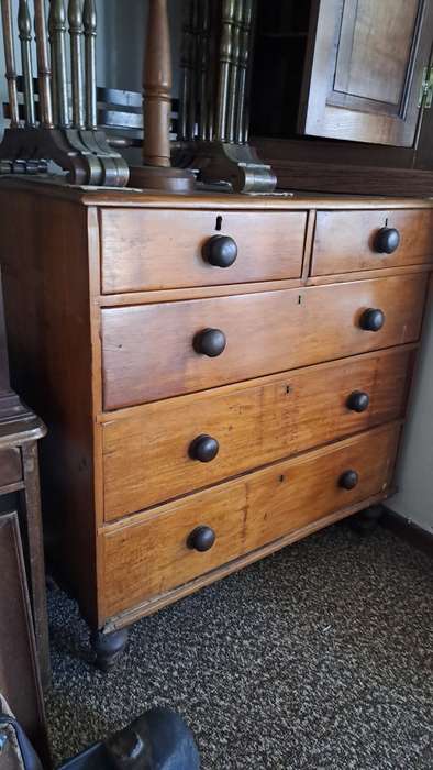 REDUCED Colonial Australian cedar five drawer chest ca 1840
