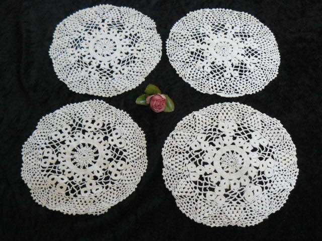 SET OF 5 X VINTAGE COTTON DOILIES HAND CHROCETED