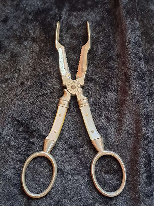 German  Solingen sugar cube knippers/scissors with mother of pearl