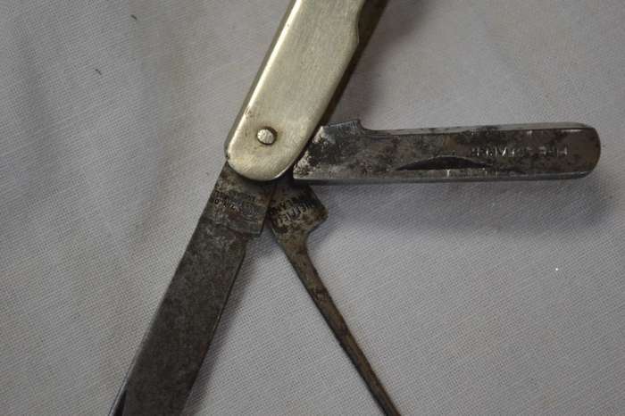 Vintage Sheffield England Taylor Eye Witness pipe knife