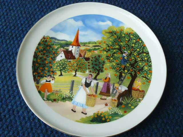 CERAMIC PLATE CONSTANTIA 23 CM