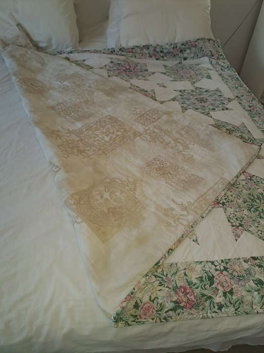 Beautiful Large hand made quilt with sling 180x180cm REDUCED