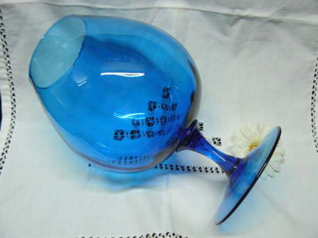Large fat belly ribbed blue glass vase