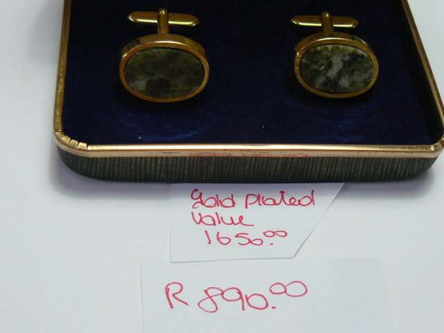 CUFF LINKS VINTAGE GENUINE CONNEMARA MARBLE / CORA - IRISH GOLD PLATED